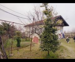 فروش خانه روستایی 700 متری دو بر با سند تک برگ در روستای درگاه آستانه - تصویر 3